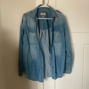 Express boyfriend Jean button down